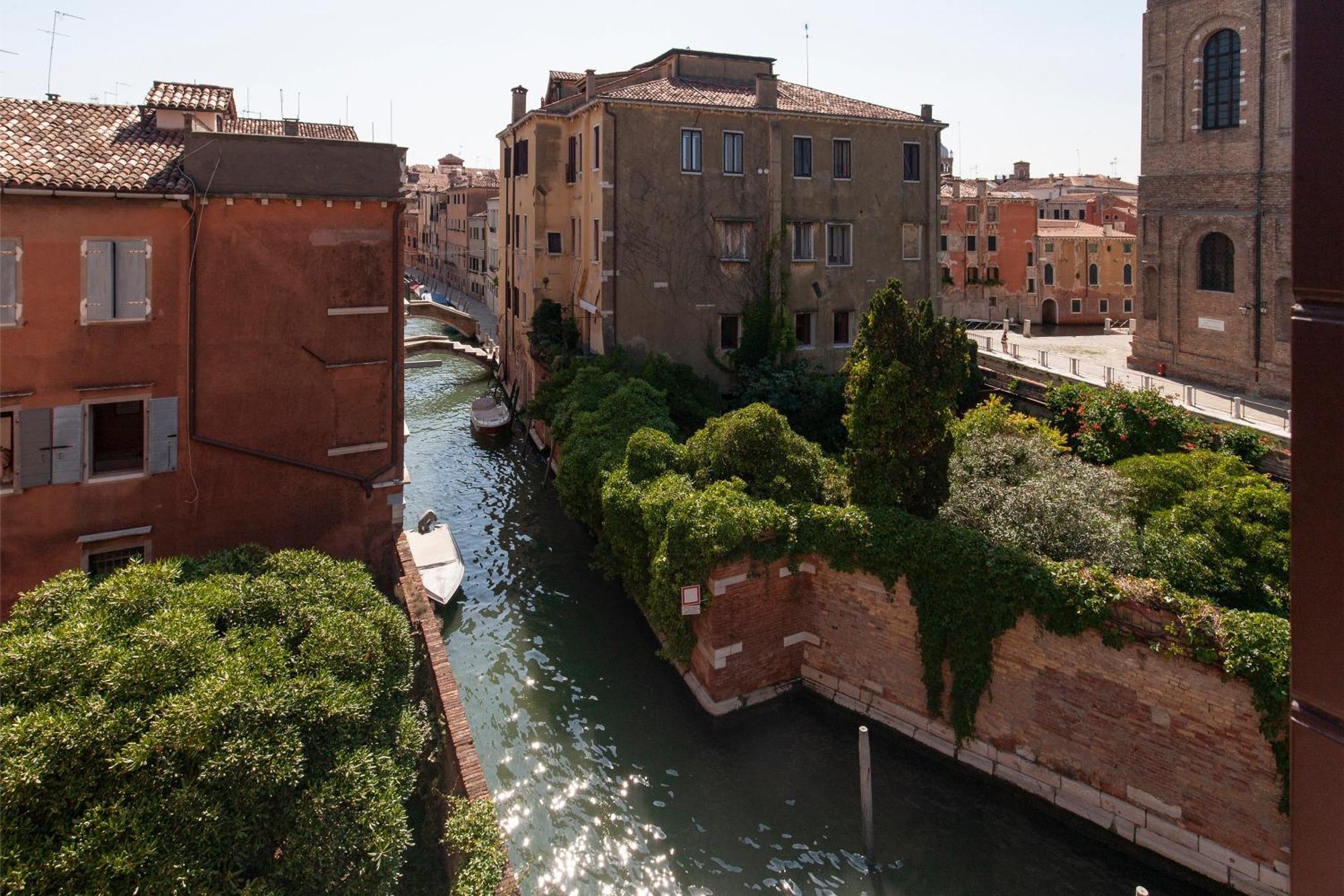 Luxury Apartment Pesaro Papafava Venice Luaran gambar