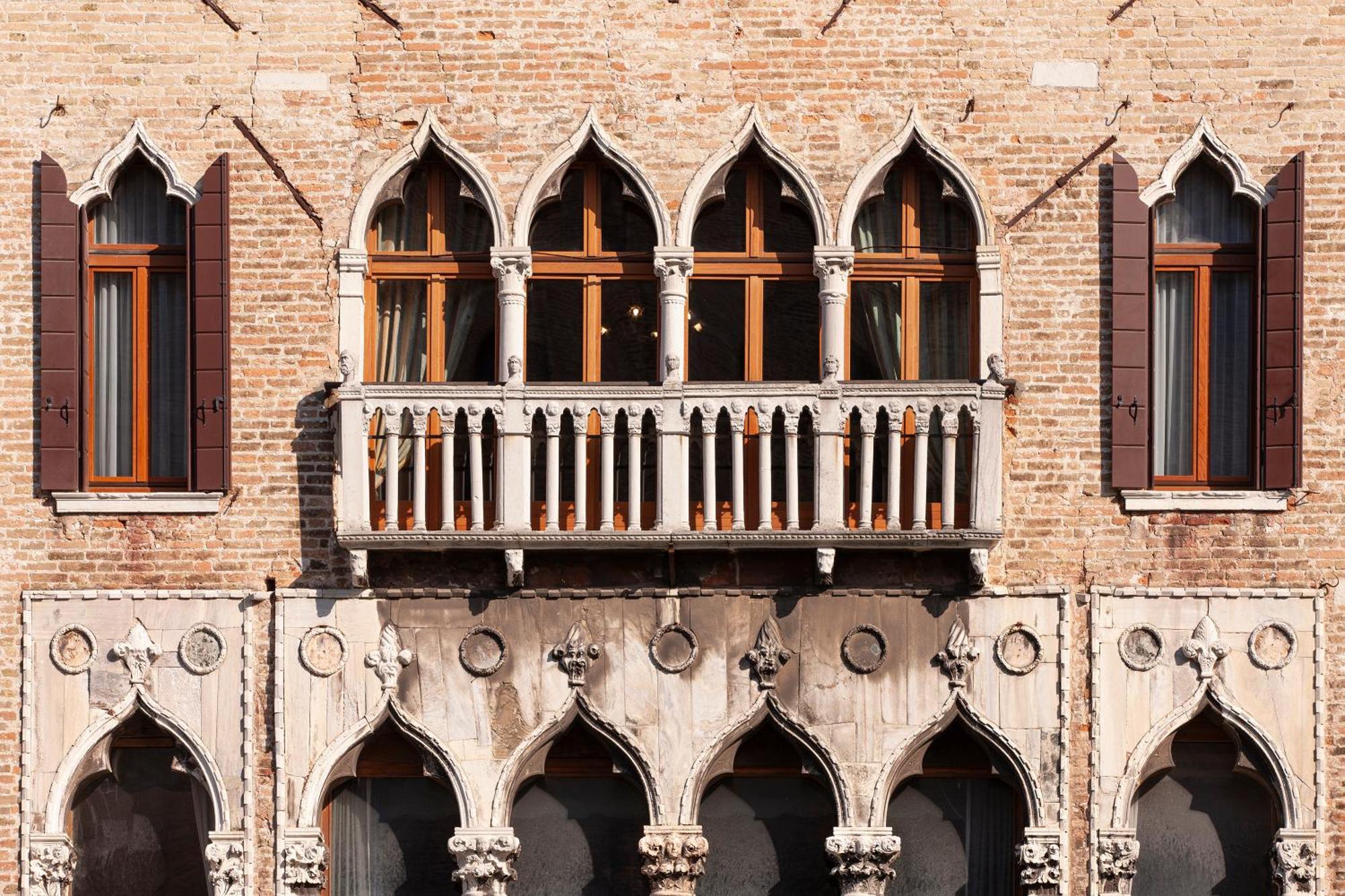 Luxury Apartment Pesaro Papafava Venice Luaran gambar